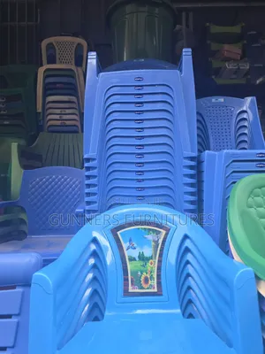 Viti Vipya vya Plastiki Vinavyoweza Kuwekwa Juu