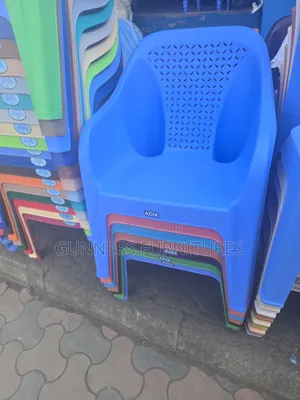 Viti vya Plastiki Vinavyoweza Kuwekwa Juu - Vipya Kabisa