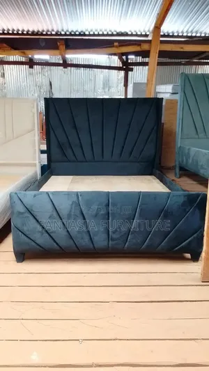 5x6 Bed Frame with Sunburst Tufting - Free Delivery