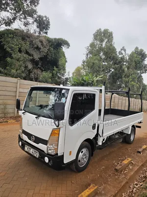 Nissan Atlas 2017 - 3000cc Diesel Manual Crane Truck
