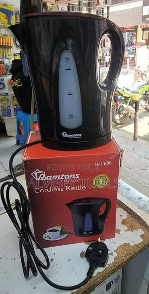 Ramtons Kettle ya Umeme ya Maji 2L Nyeusi