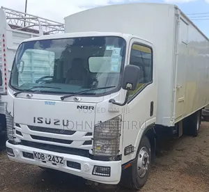 Isuzu NQR Closed Body 2021 Nyeupe