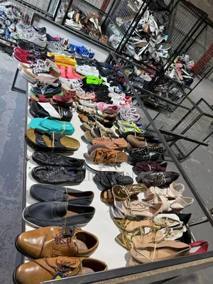Adult Mix Shoes Bale (Approx. 50 Pairs, 25kg)