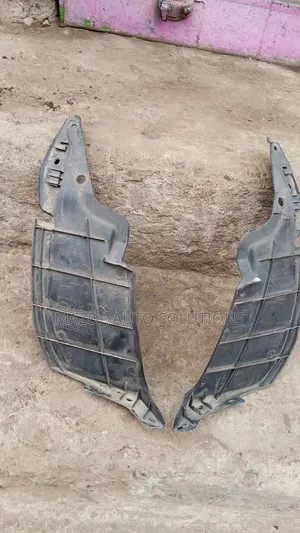 Nissan Note Nismo Mudflaps (Zilizotumika)