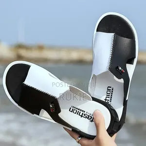 Sandals za Majira kwa Wanaume