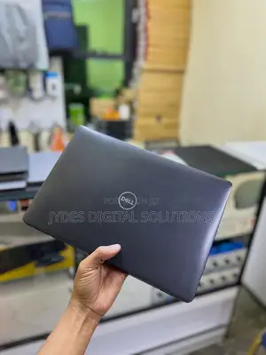 Laptopi ya Dell Latitude 5430 - 16GB RAM, 256GB SSD, Core i7