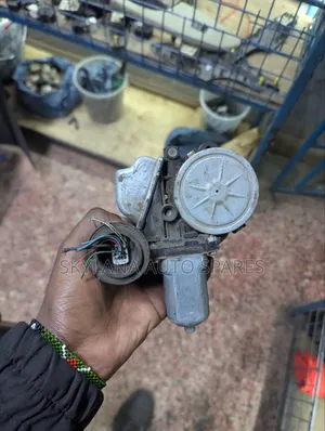 Motor wa Dirisha la Toyota Vitz (Used, Ex-Japan)