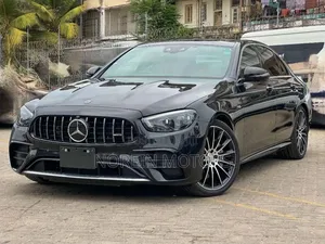Mercedes-Benz E-Class E350 2022 - Nyeusi Matt