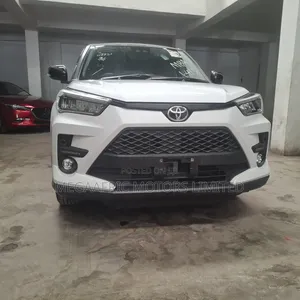 Toyota Raize 1.0 AWD 2020 Nyeupe