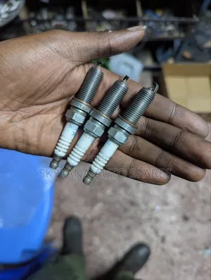 Nissan Note Spark Plugs (Zilizotumika, Kutoka Japan)