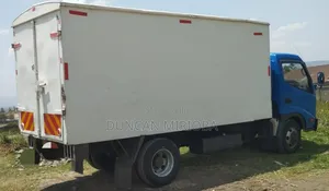 Toyota Dyna 2013 Bluu