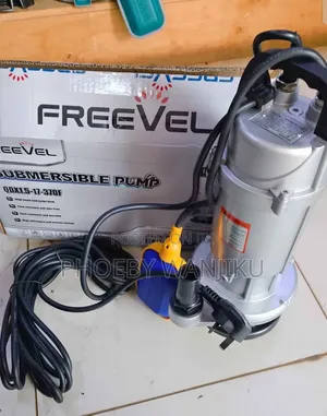 Freevel 0.5HP Submersible Water Pump (17m Head)