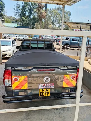Toyota Hilux S/Cab Heavy-Duty Ripstop Tonneau Cover