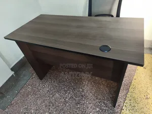 Meza ya Ofisi ya 1.2m