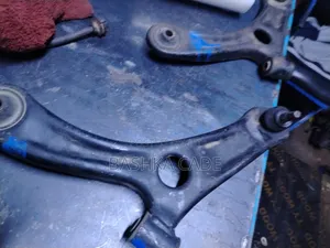 Control Arm Mazda Flair (2014)