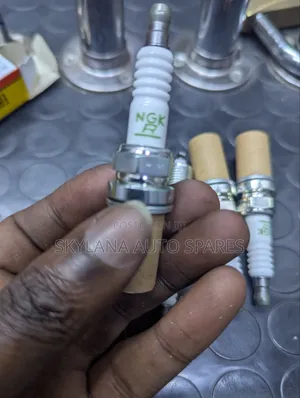 Nissan B15 Spark Plugs - Mpya Kabisa