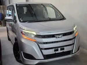 Toyota Noah 2.0 FWD (Viti 6) 2019 Silver