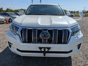 Toyota Land Cruiser Prado 2.7 TX 2018 Nyeupe
