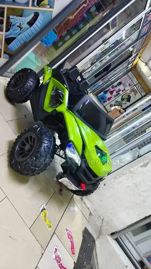 Gari la Watoto la Umeme - Kijani, 4x4, Linaloketi Wawili