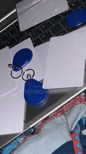 Vifunguo vya Bluu na Kadi Nyeupe za Mifare kwa Lifti 3pcs