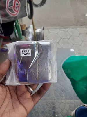 Nembo ya Logo ya Toyota Passo kwa Grill/Bonnet - Fedha/Chrome