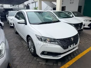 Toyota Premio 1.8 FWD 2019 - Nyeupe