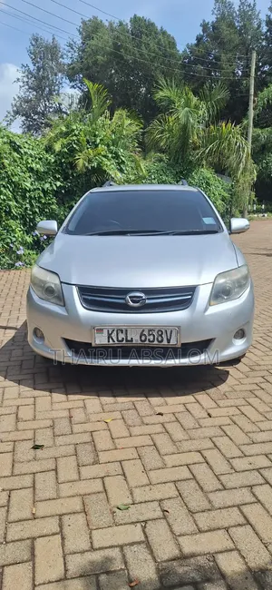 Toyota Corolla Fielder 2010 Nyeusi