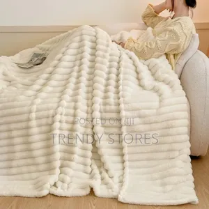 Blanketi ya Sofa ya Fuzzy Fleece Yenye Ulaini Mwingi