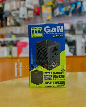 Remax RP-U191 65W 1A+4C Multi-Functional Gan Charger Travel Adapter - Nyeusi