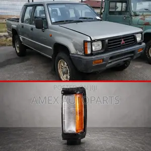 Mitsubishi L200 K14 Corner Lamp (1983-1994)