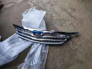 Grille ya Mbele ya Chrome ya Kwanza kwa Toyota Allion T240 (2004-2007)