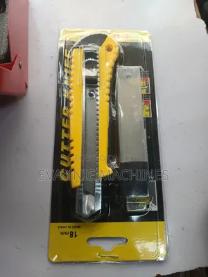 18mm Retractable Utility Knife