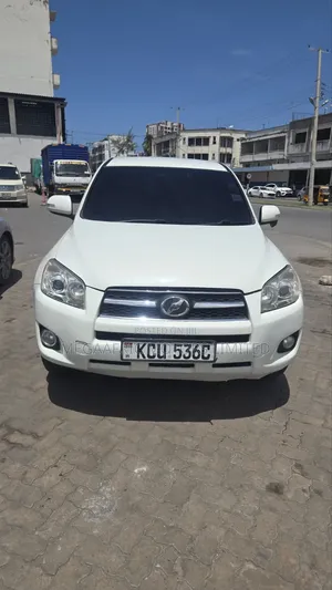 Toyota RAV4 2.5 SUV 2012 Nyeupe