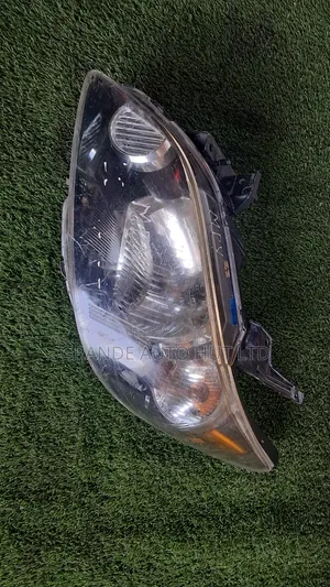 Mazda MPV Used Headlights