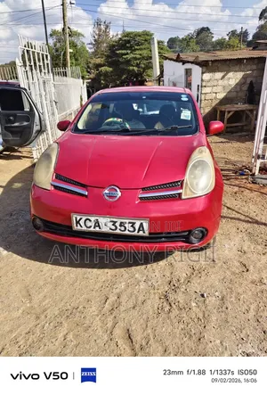 Nissan Note 2009 Nyekundu