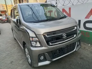 Suzuki Wagon R 2019 Nyeupe
