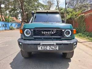 Toyota Land Cruiser Double Cab 2014