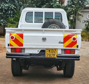 Toyota Land Cruiser 79 Series Pickup 2013