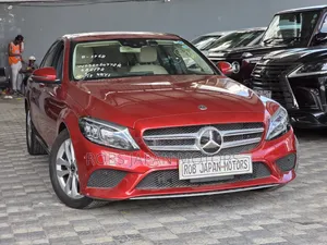 Mercedes-Benz C200 2020