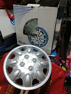 Set Kamili 4pcs 13" Universal Car Wheel Rim Cover