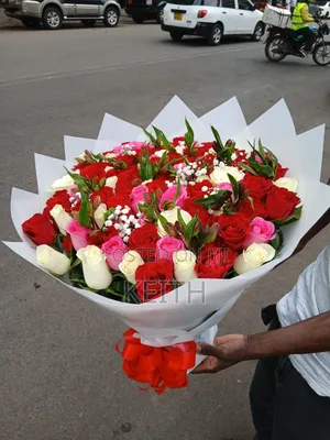 Custom Fresh Flower Bouquets Delivery