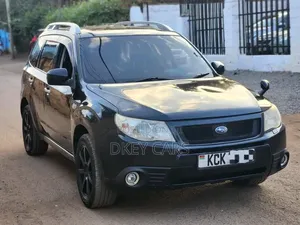 Subaru Forester 2010 Nyeusi