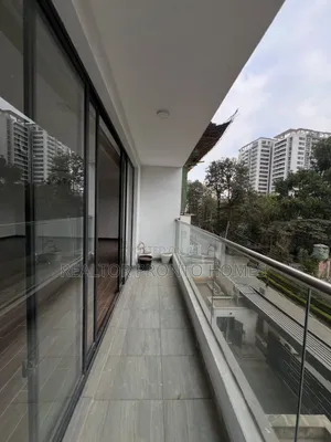 3 Bedroom Apartment + DSQ in Kilimani, Hurlingham for Rent