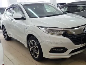 Honda Vezel 1.5 Hybrid 2WD 2019 Nyeupe