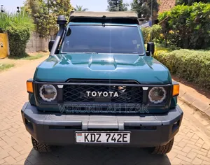 Toyota Land Cruiser Double Cabin 2014