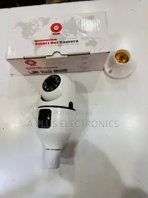 Q18 Kamera ya Ufuatiliaji ya HD Isiyo na Waya Inazunguka Kamera Mbili