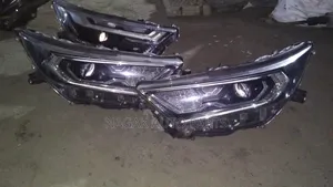Mwangaza wa Toyota RAV4 2014/2016 (Uliotumika)
