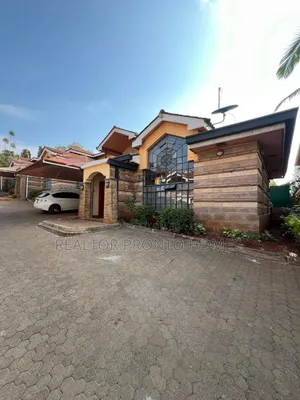 Townhouse ya Vyumba 4 na DSQ Lavington, Valley Arcade