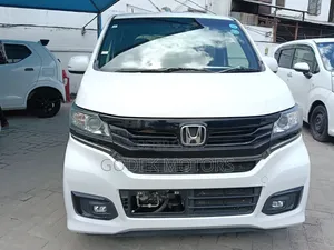 Honda N-WGN 660 2WD 2019 Nyeupe