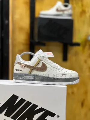 Airforce-1 x Panda Prank Sneakers